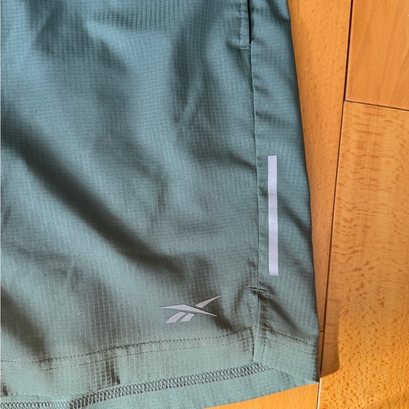 Basketball Shorts - Picture 2 of 3